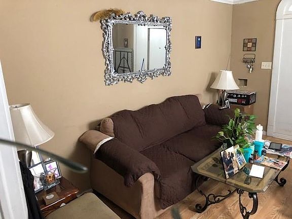 3rd image of 2526-28 Annette St