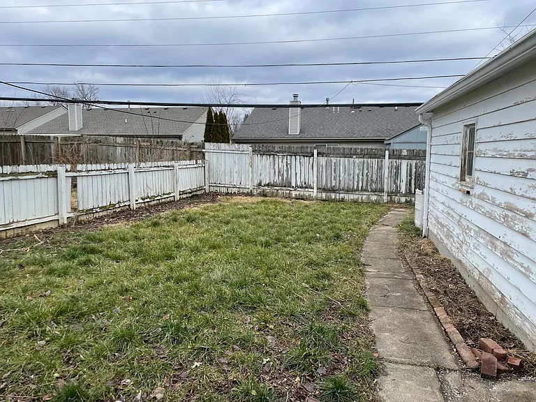 1729 Windemere Dr — Photo 14