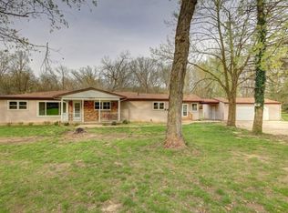 14573 N 875 East Rd, Fairmount, IL 61841