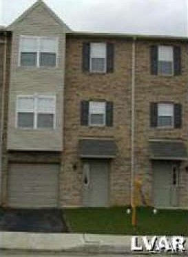 1st image of 2440 Hawthorn Dr