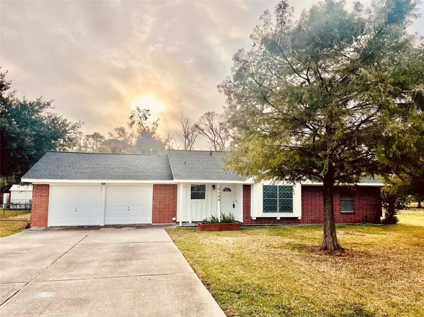 3106 Ferry Rd, Baytown, TX 77520