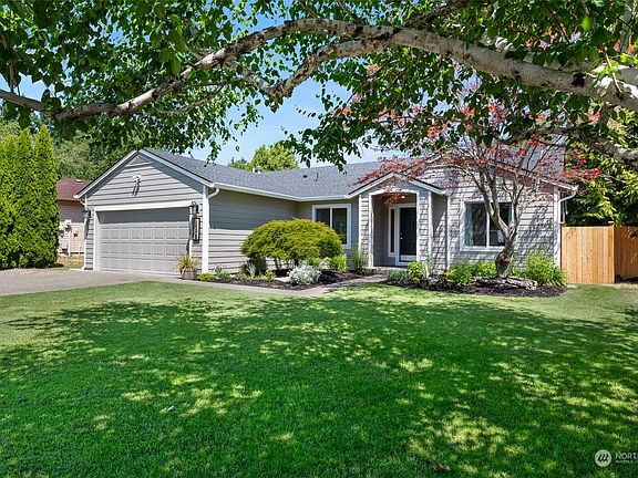 2nd image of 3408 Beth Court NE