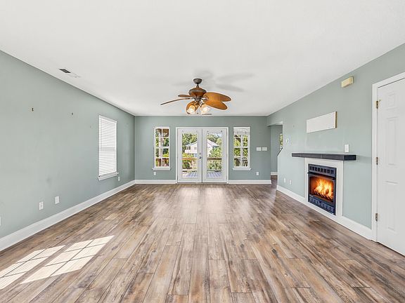 4th image of 365 Marsh Pl.