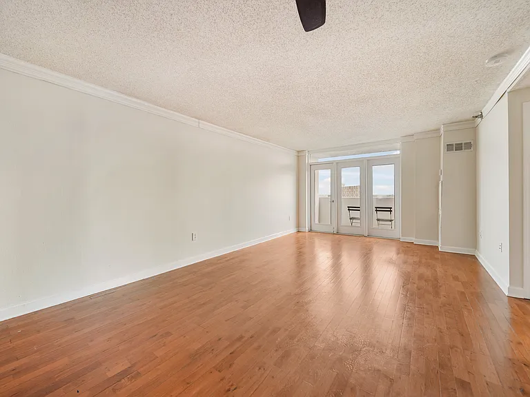 375 Ralph McGill Blvd NE #1402 — Photo 13