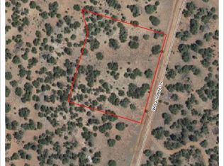 31680 W La Gatito Ln, Seligman, AZ 86337