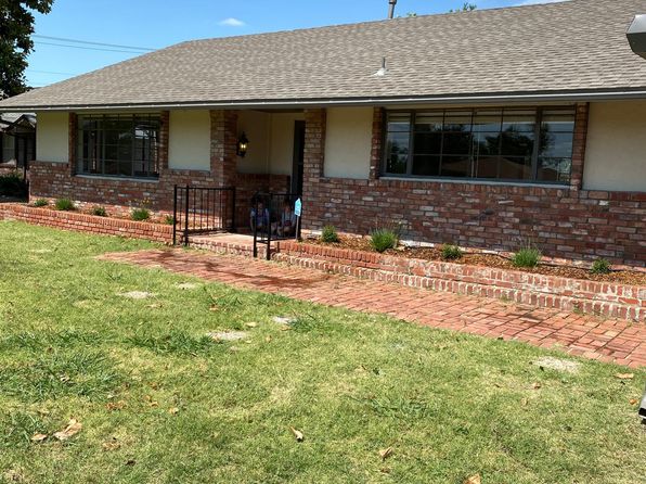 7215 N Brookline Ave