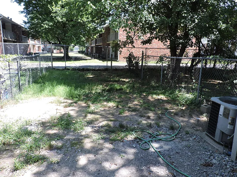 143 Spruance Rd — Photo 2