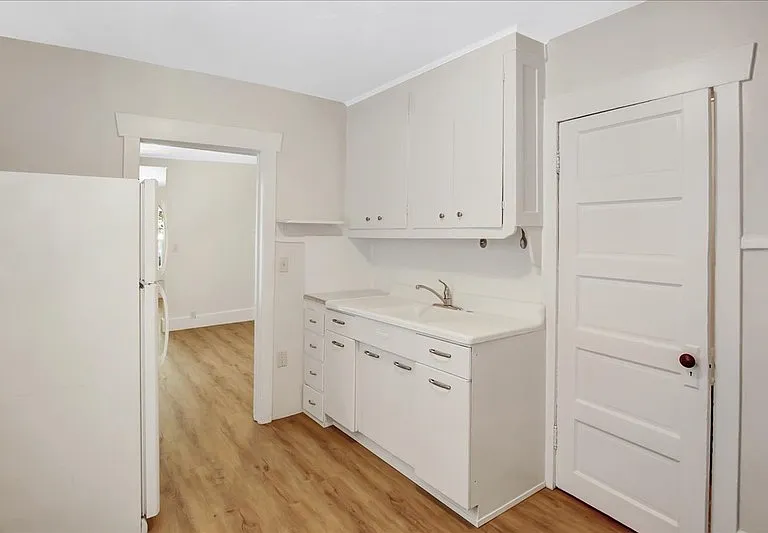 157 W Paxton Ave #1 — Photo 3