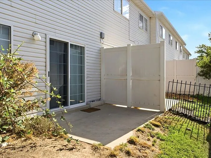 3235 W Brynwood Pine Bay — Photo 19