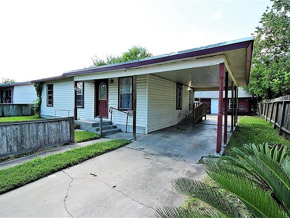 3rd image of 4549 Castenon St