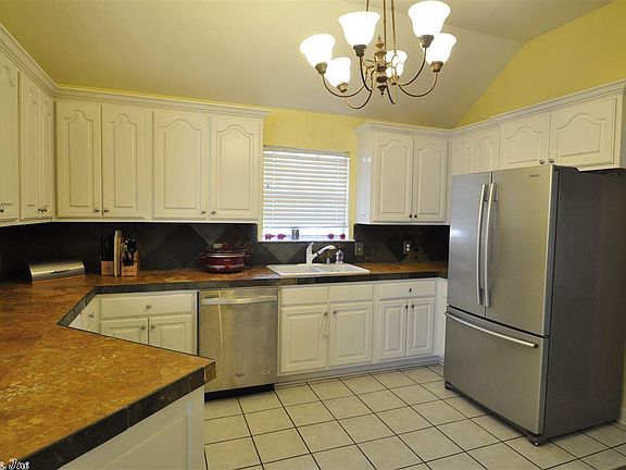2nd image of 1308 Oscar Dr