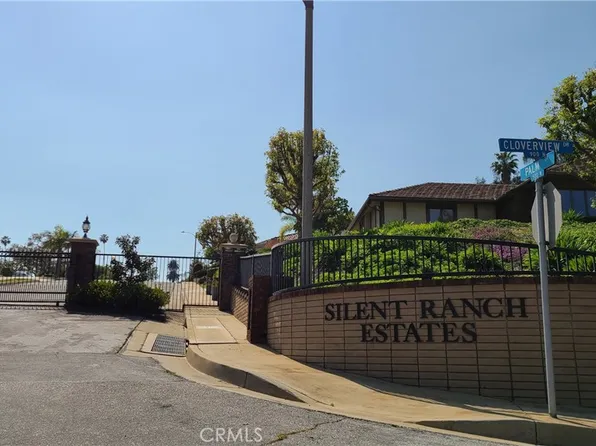 945 N Silent Ranch Dr #17, Glendora, CA 91741