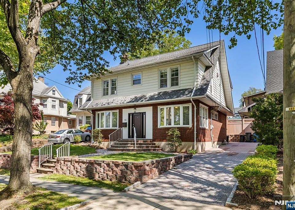 1st image of 65 Lincoln Ave