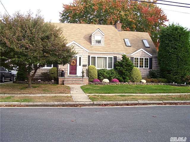 1st image of 191 Pacific St