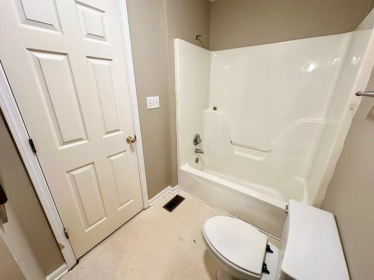 120 Southern Hills Cir — Photo 48