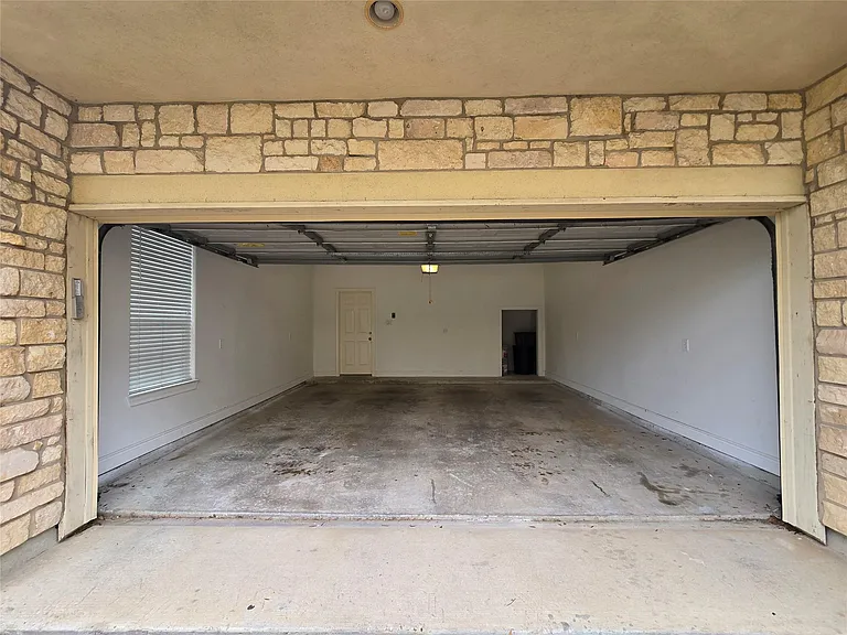 3440 Cline St — Photo 32