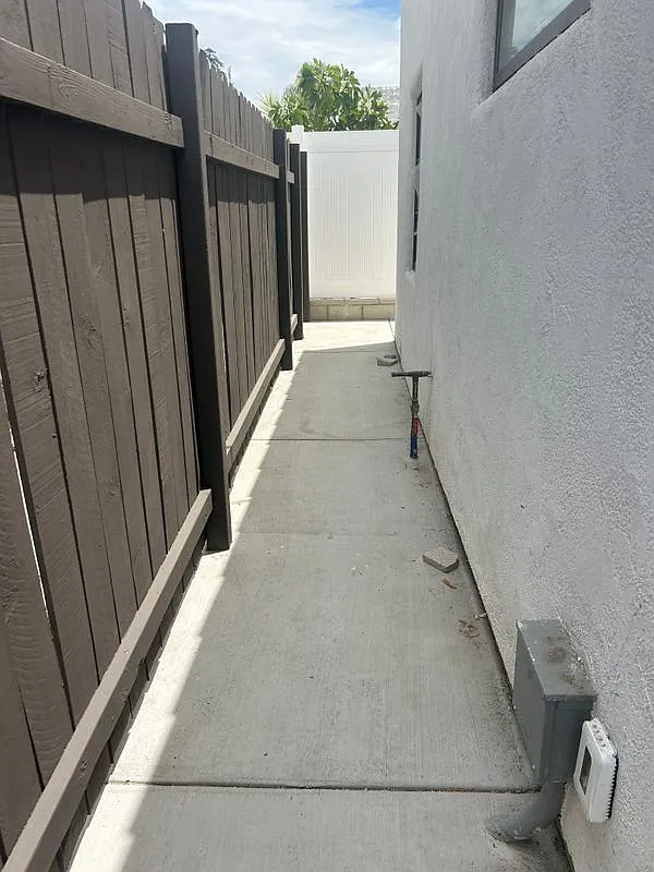 2 bed, 2.0 bath, 800 sqft, $4,000 — Photo 4