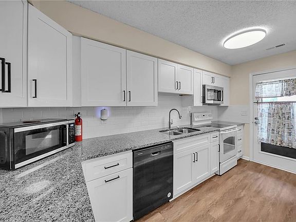 5th image of 8530 Tidewater Dr APT 204