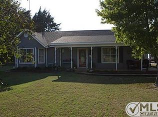 449 County Road 2150, Telephone, TX 75488