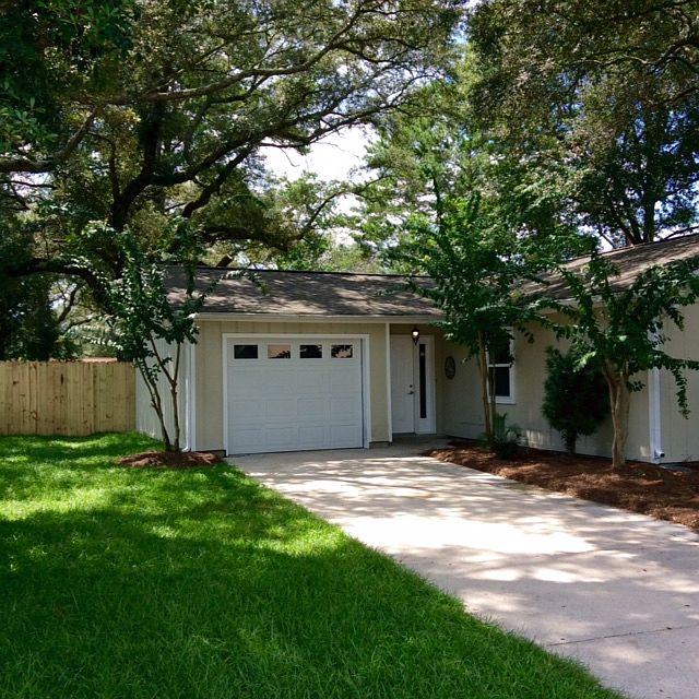 1st image of 409 Fir Ave