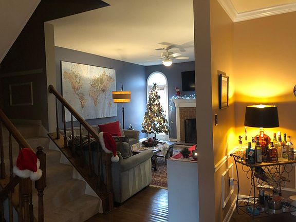 3rd image of 10203 Aspen Willow Dr