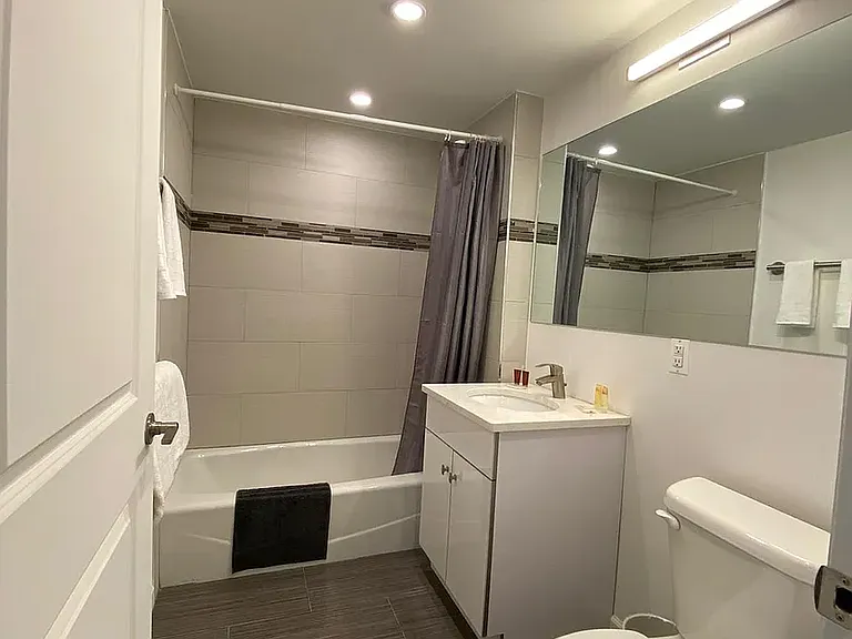 433 W 53rd St #45 — Photo 4