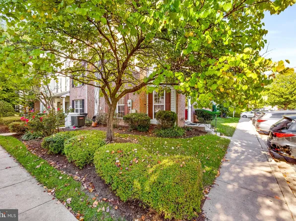 3700 Elmcrest Ln, Bowie, MD 20716
