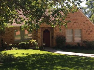 2208 S Ong St, Amarillo, TX 79109