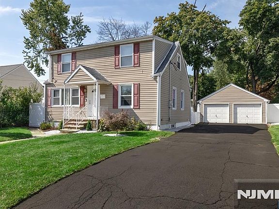2nd image of 35 Colonial Avenue