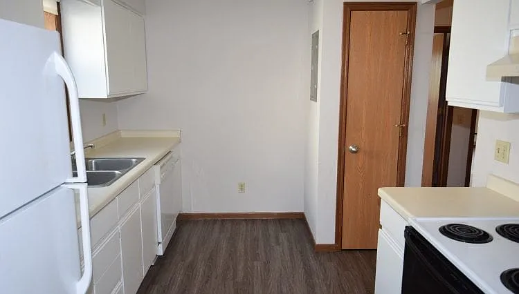 1237 Sunfield St #2 — Photo 9