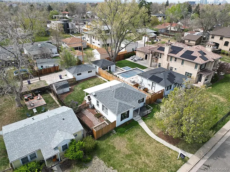 1615 S Elizabeth St — Photo 21