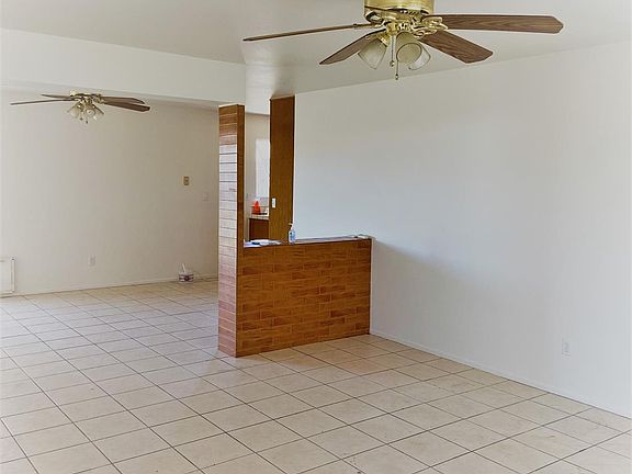 3rd image of 12403 Senecio Ave
