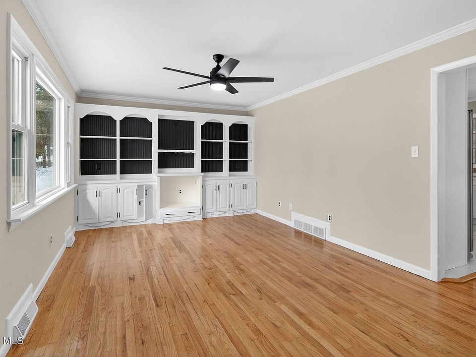 271 Vly Road, Schenectady, NY 12309 | Zillow