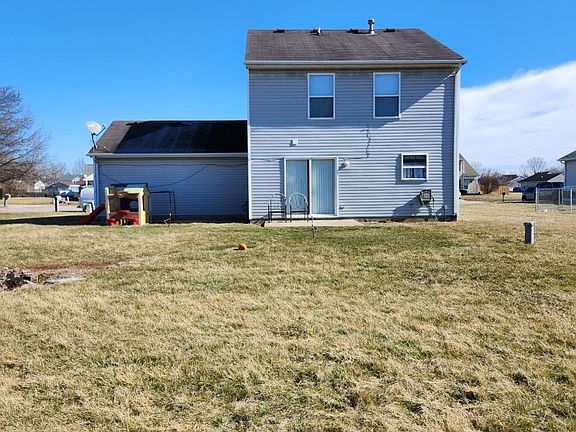 3rd image of 7315 Pinewood Dr