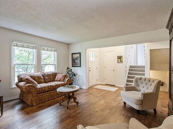 5th image of 7753 W 154th Ter