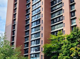 1400 Dixie Rd #1214, Mississauga, ON L5E3E1