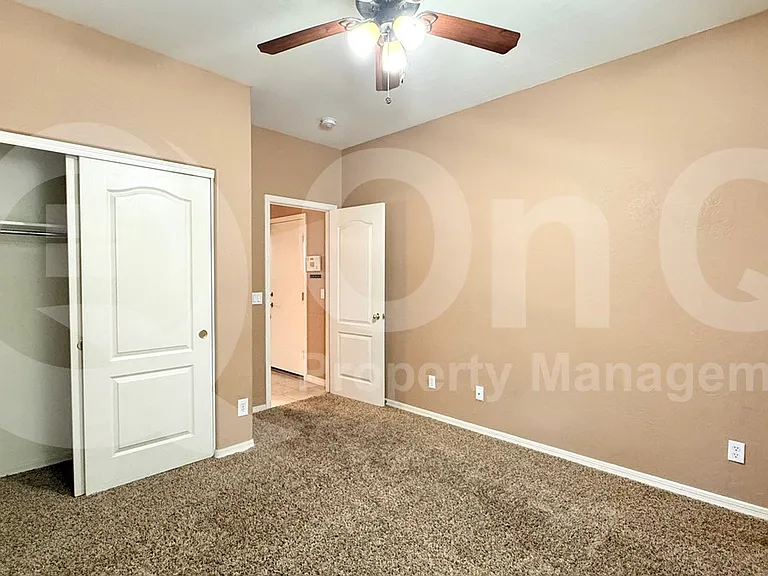 2714 E Birchwood Pl — Photo 7