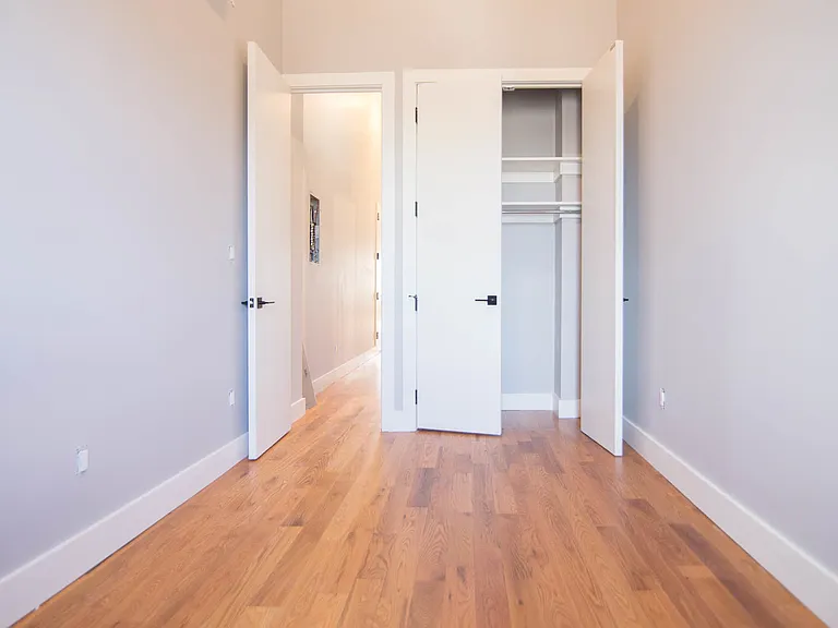 1048 Decatur St #2R — Photo 7