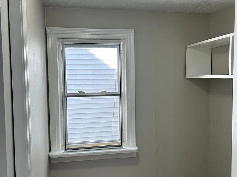 125 E Utica St — Photo 19