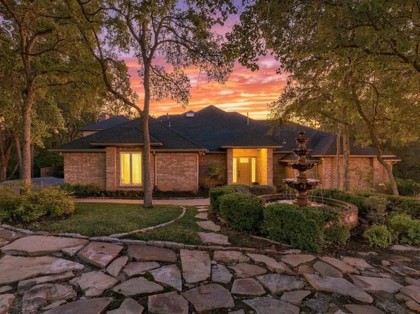 2119 N Fielder Rd, Arlington, TX 76012