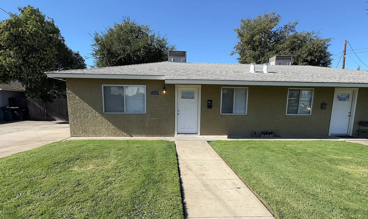 Oakdale-2 bedroom/1 bath Apartment — Photo 1