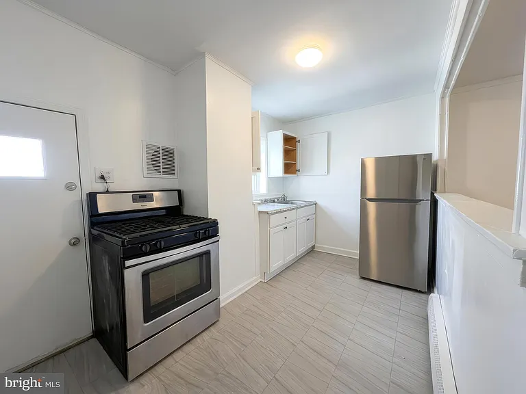 2603 E Somerset St #3F — Photo 6