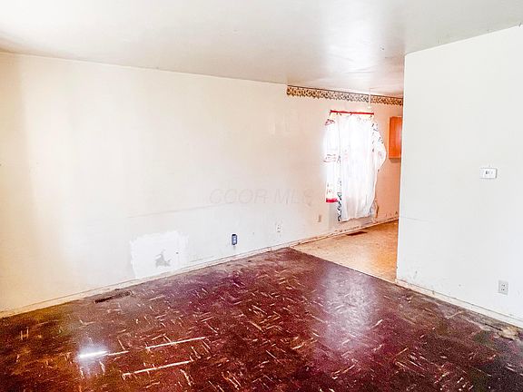 3rd image of 2676 Shelly Dr
