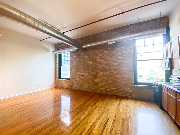 5th image of 845 W Fulton St #215