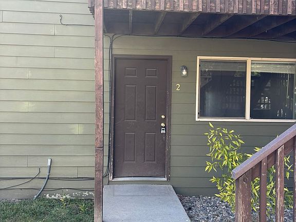 2nd image of 4 Hoffman Dr APT 1