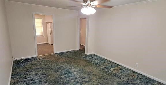 2nd image of 512 Azalea Ave