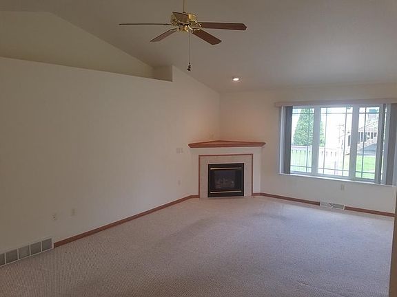 5th image of 1511 Nutmeg Ct