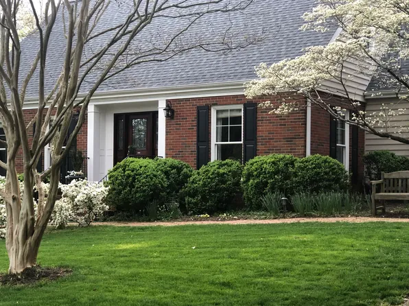 3705 Old Lassiter Mill Rd, Raleigh, NC 27609