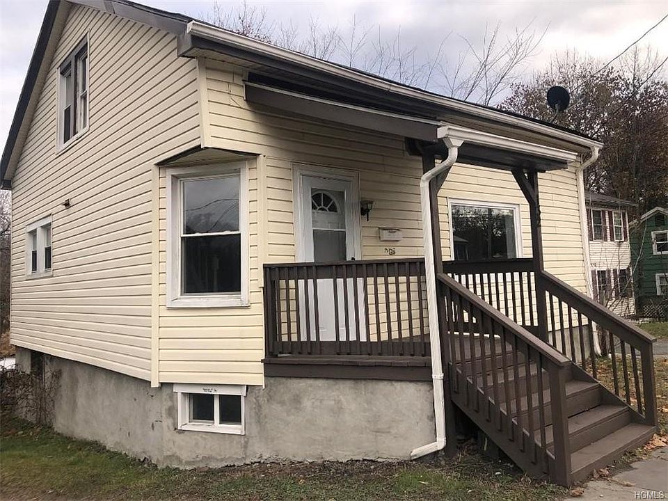 1st image of 132 Monhagen Ave