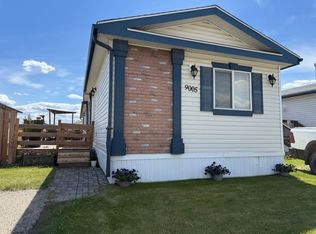 9005 N 90th Ave, Grande Prairie, AB T8X0C4
